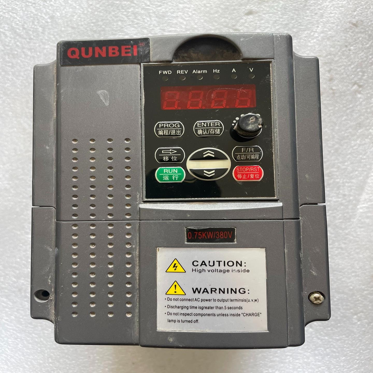 议价变频器 上海群倍变频器QLP3G-0.75G-A3