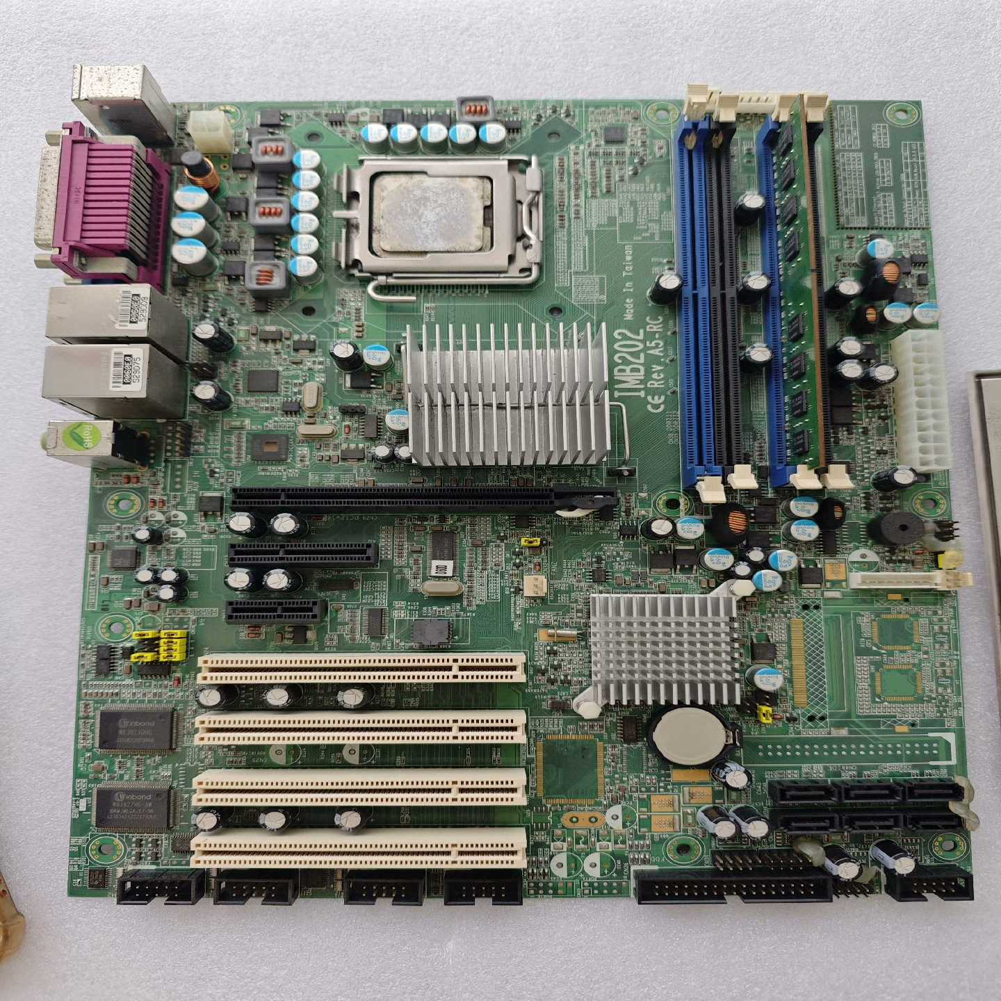 艾讯 工控机主板IMB-202 REV.A5-RC ~询价