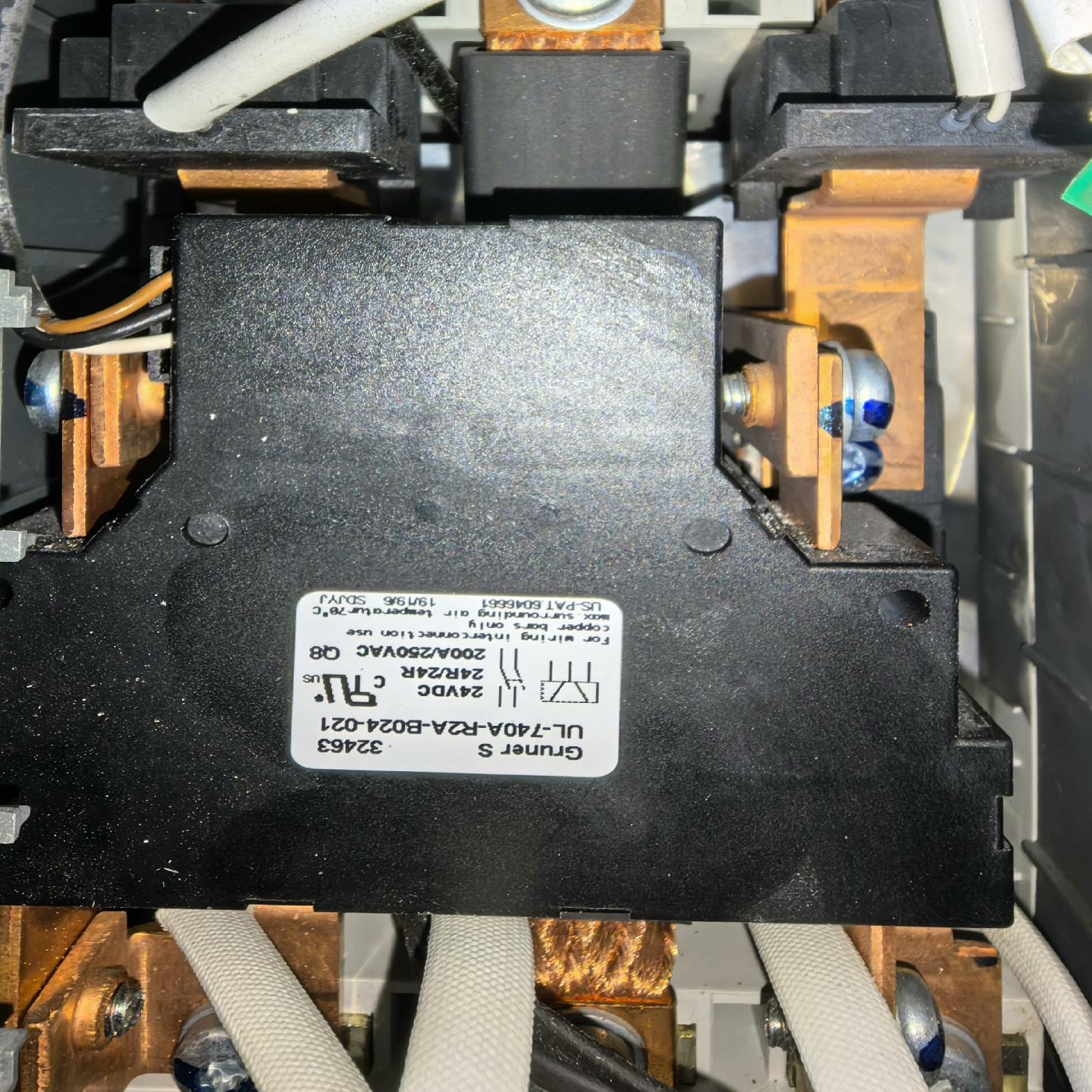 ABB软启动器内置旁路继电器，UL-740A-R2A-B02【卡奥电子】