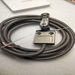 件成色如图 4420 询价 行程开关D4C Omron