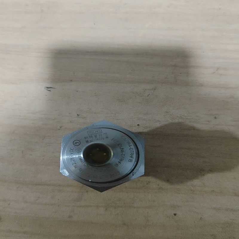 易福门ANT430，易福门读写头，成色如图，另外一个少个配件~
