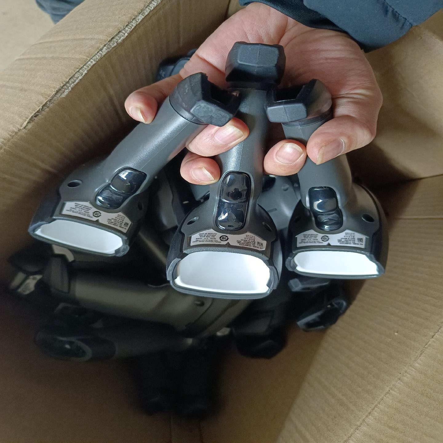 斑马DS4608XK扫描枪成色如图功能正常有30个询价