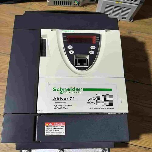 施耐德变频器ATV71HU75N4Z7.5KW3--议价商品