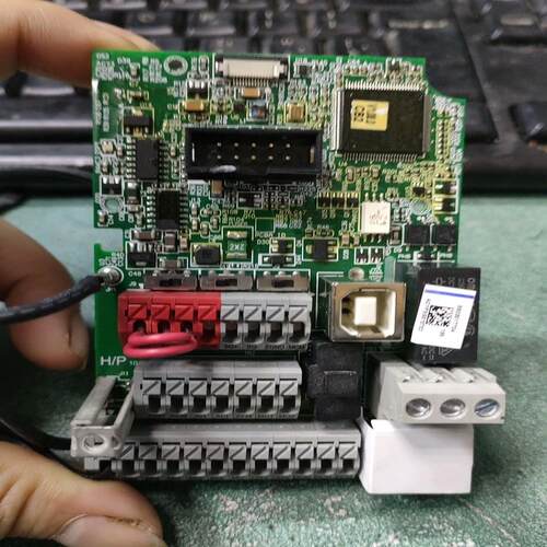 台达变频器三相220V 37KW主板2945474104（基数电子）
