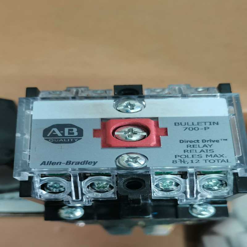 AB罗克韦尔700DC-P400Z1    115-125V~议价