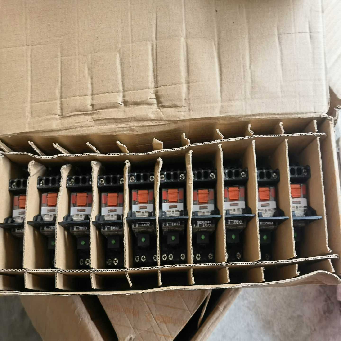 询价RCM270730魏德米勒220V继电器，底座SCM2COE