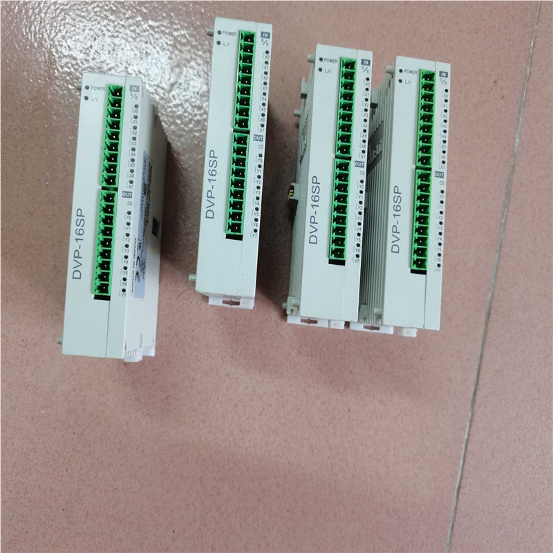 议~台达扩展DVP16SM功能。实物图