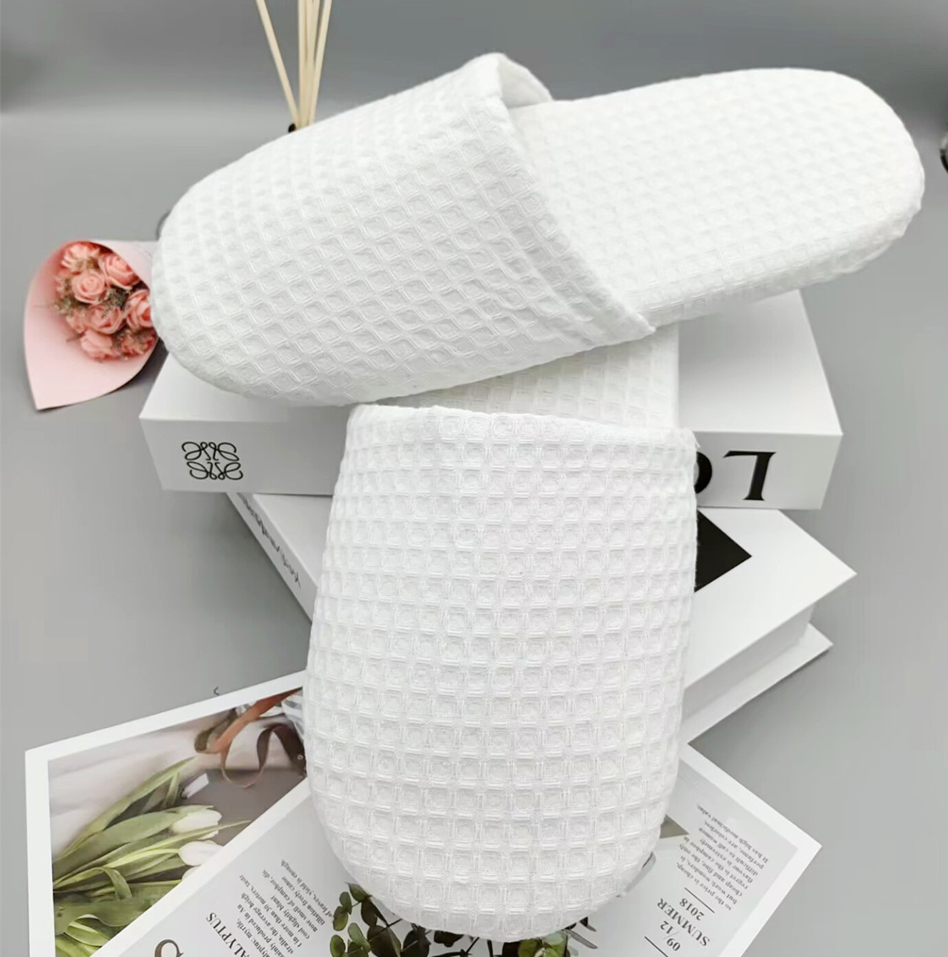 Одноразовые тапочки 10双包邮居家待客拖鞋 非一次性拖鞋 面包华夫格拖鞋 酒店拖鞋