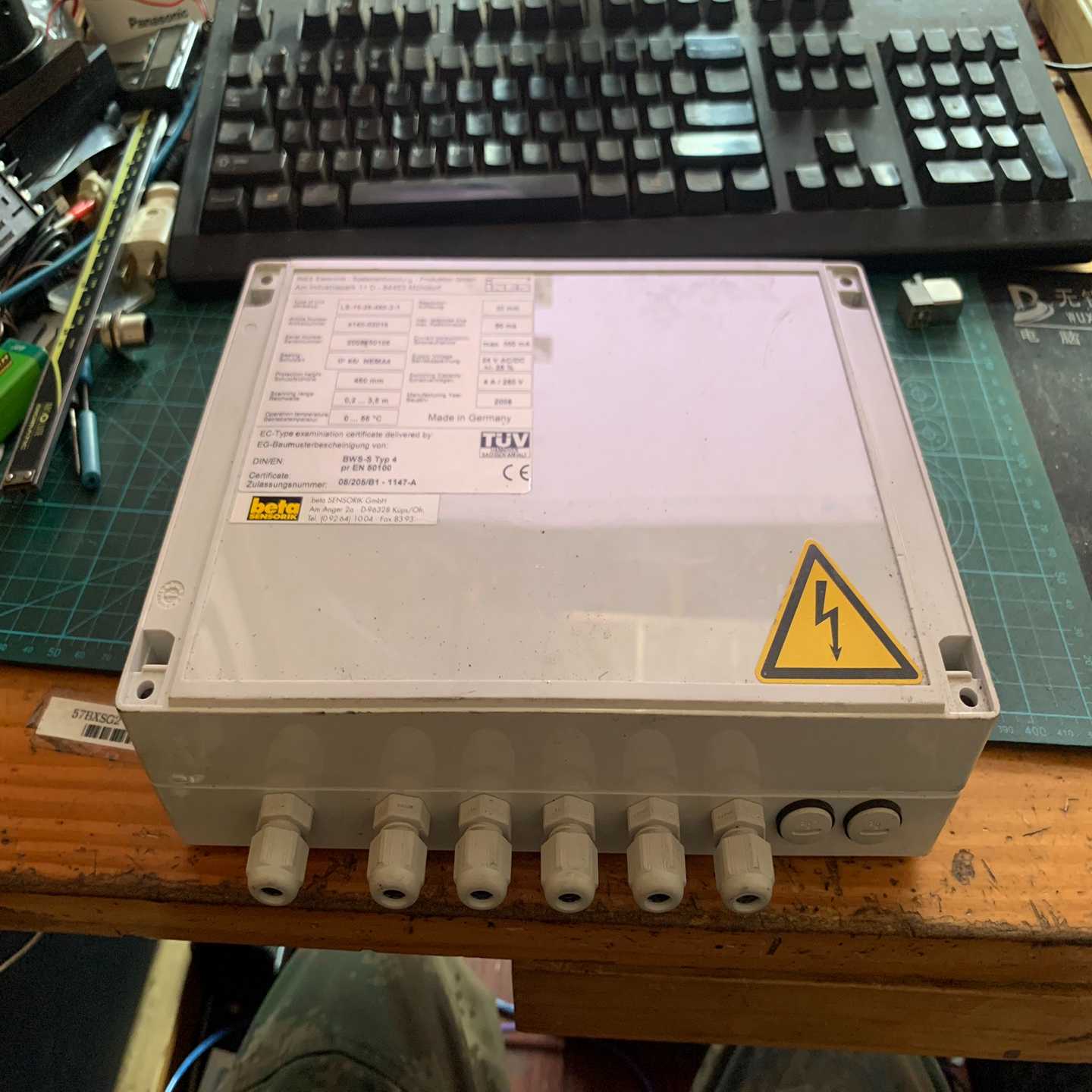 询价~德国INES LS-16-28-460-2-1 控制器。