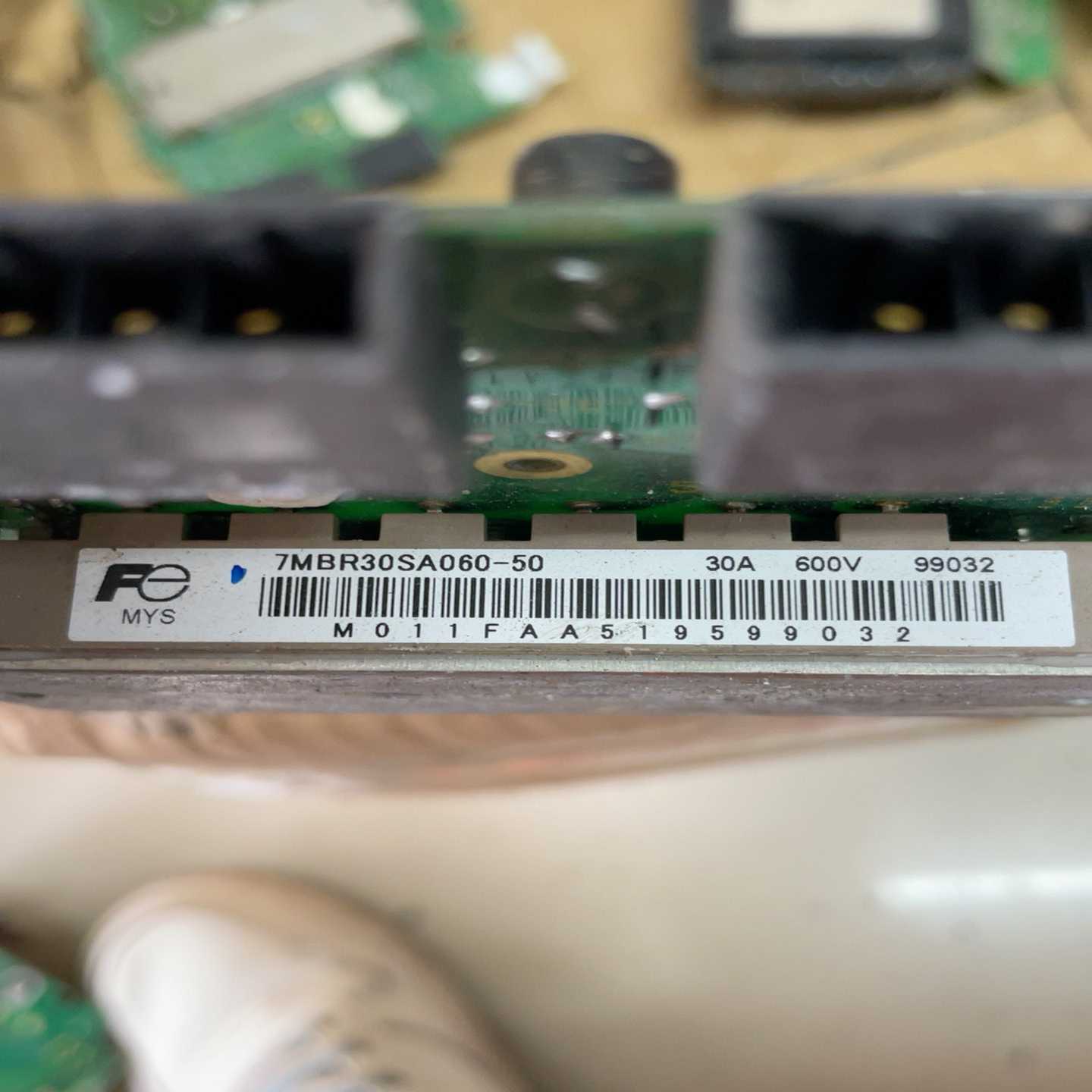 询价模块7MBR30SA060-50运费自理