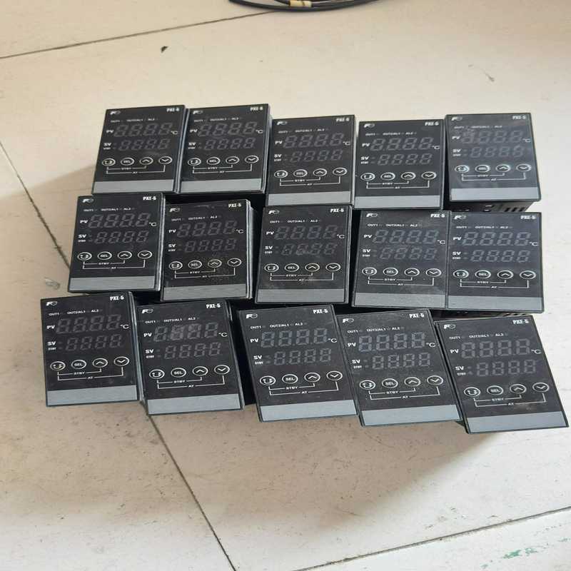 议价日本富士温控器，拆机件，型号：PXE5TAY2-1W000-