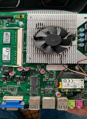 【星慕电子】HM81主板带i5  5005u  8G内存一体机下来的