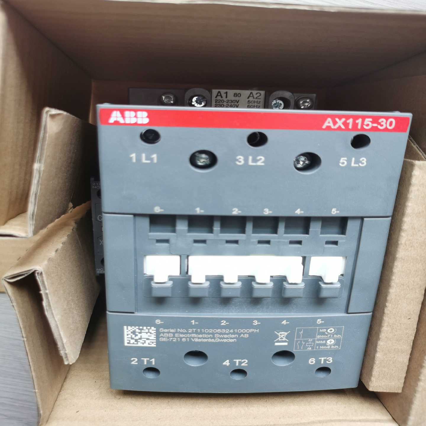 ABB接触器 AX115-30-11，AC220V~议价