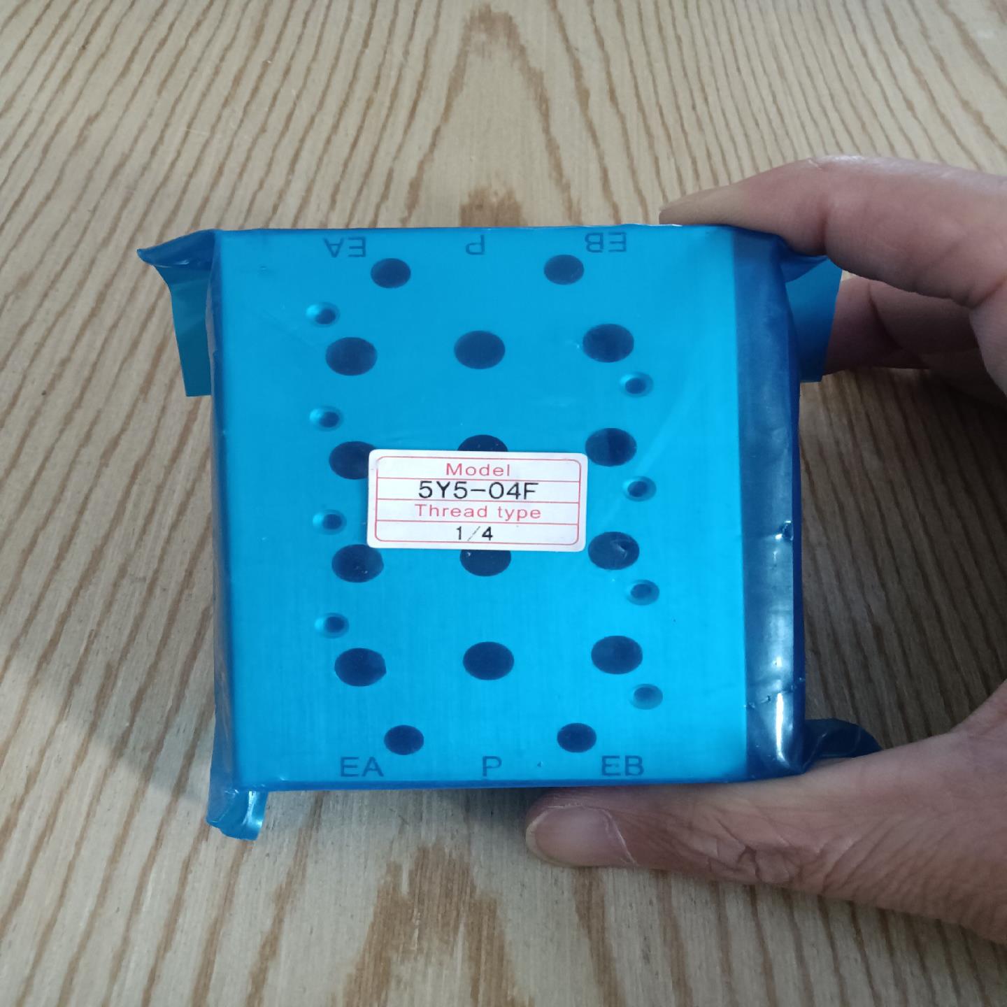 5y5-04f未拆封一只~询价