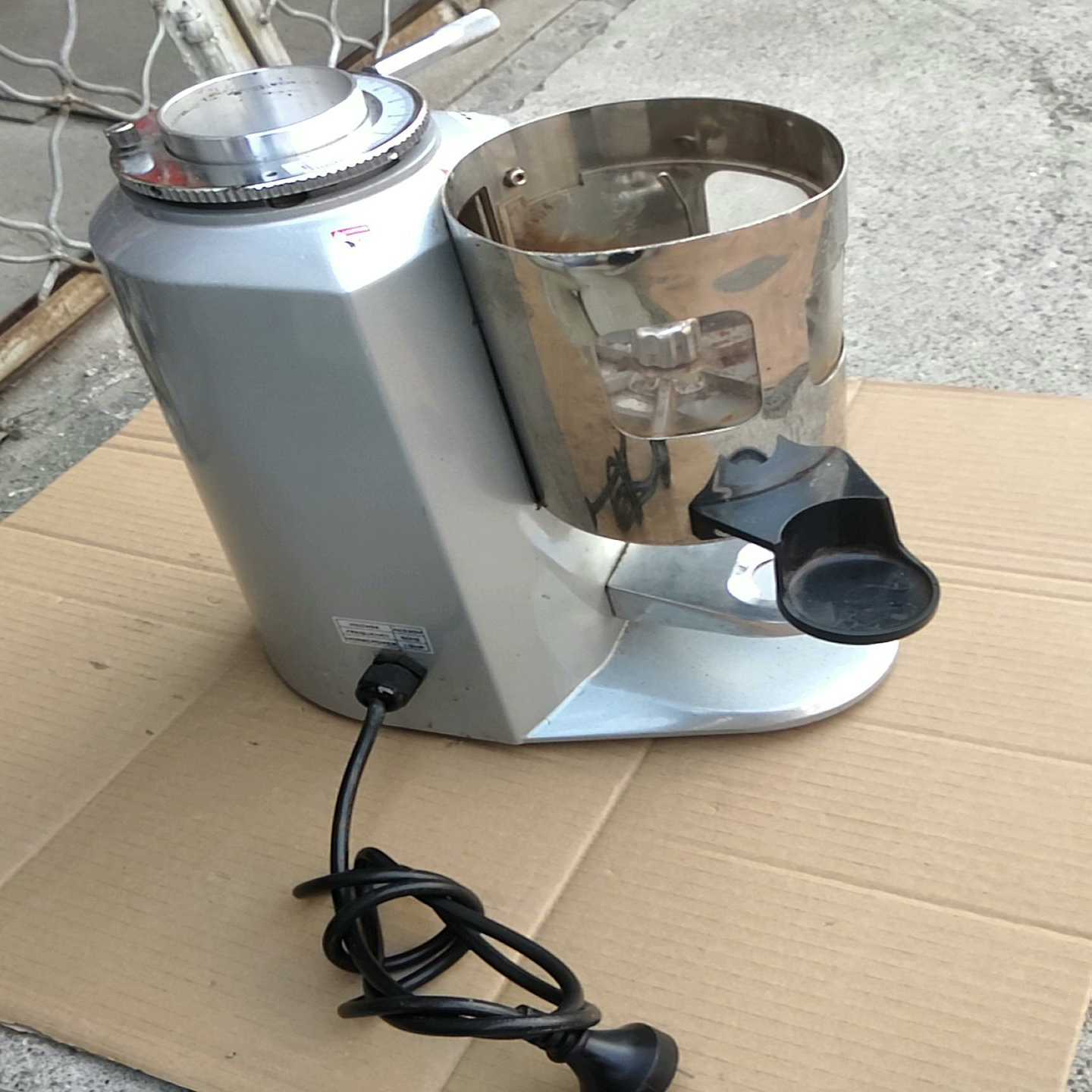 询价二手，FAEMA/飞马台湾飞马精密磨豆机咖啡磨豆机900N，