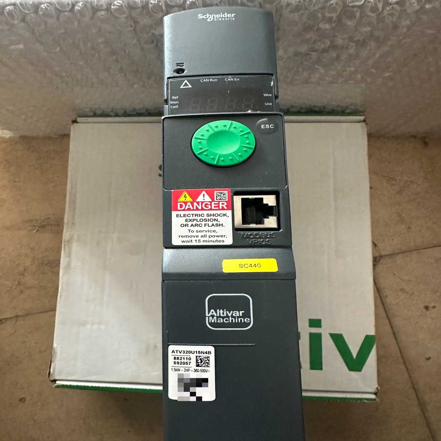 变频器ATV320U15N4B   1.5KW   3~询价