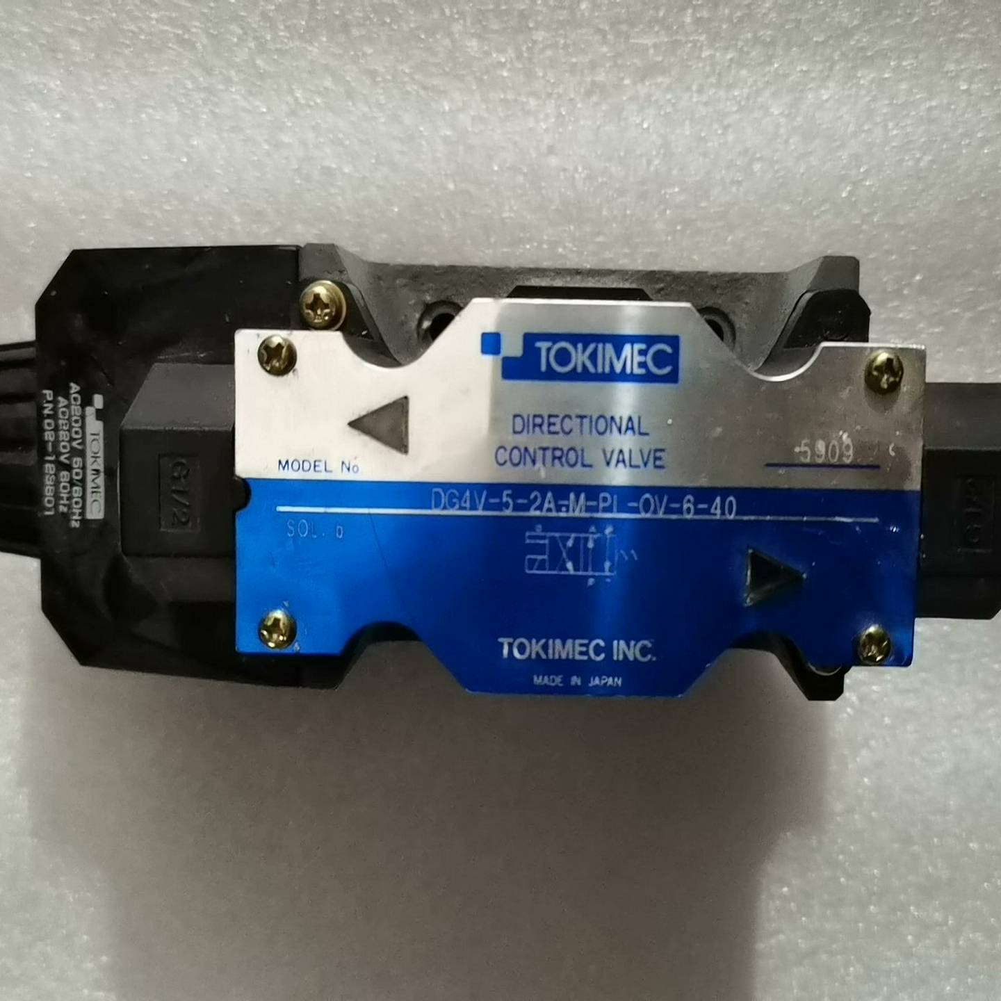 TOKIMEC电磁阀DG4V-5-2A-M-PI-OV-6{议价}