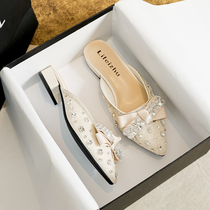 水钻尖头粗跟低跟单鞋春款包头拖鞋女夏外穿配N裙子大码女鞋41-43