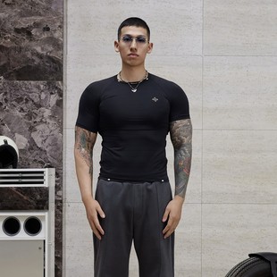 Basic Unit 基本单元 修身短袖弹力紧身透气运动速干T恤男健身衣