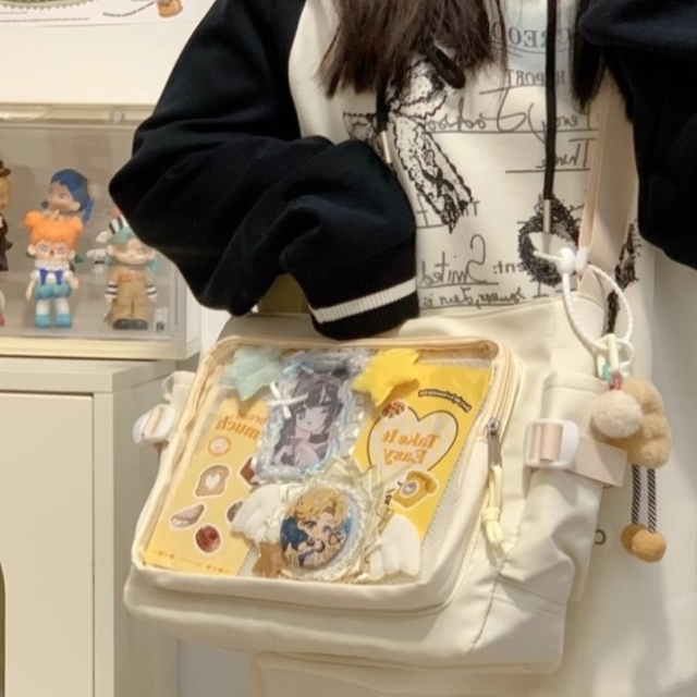 痛包斜挎大容量二次元学生党送扎板谷子包包女大食量挎包袋高颜值