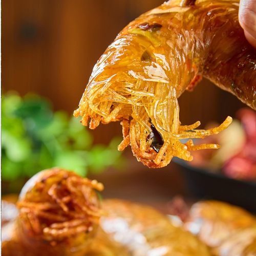 烁企粉条让肠 解馋充饥脆皮大陷 香辣爆辣贡菜鸡蛋木耳 网红零食