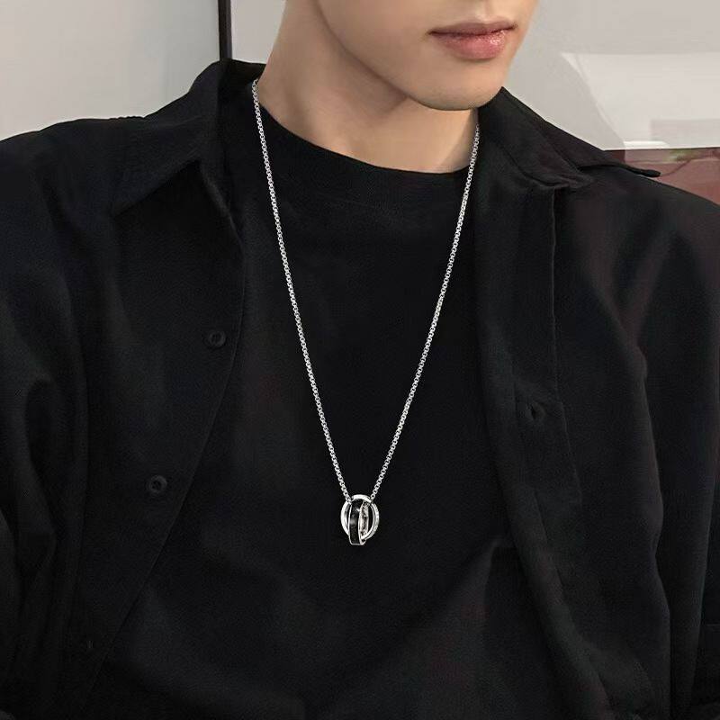 男式项链钛钢简约双环潮流不掉色小众设计时尚百搭吊坠卫衣毛衣