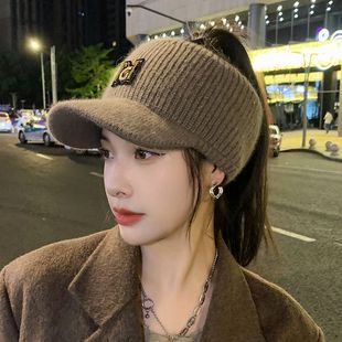 冬季可扎头发帽子女秋空顶马尾鸭舌帽保暖韩版护耳时尚女士棒球帽