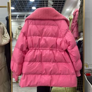 粉色羊羔毛大翻领羽绒服女压褶肌理感2025冬季新款中长款收腰外套