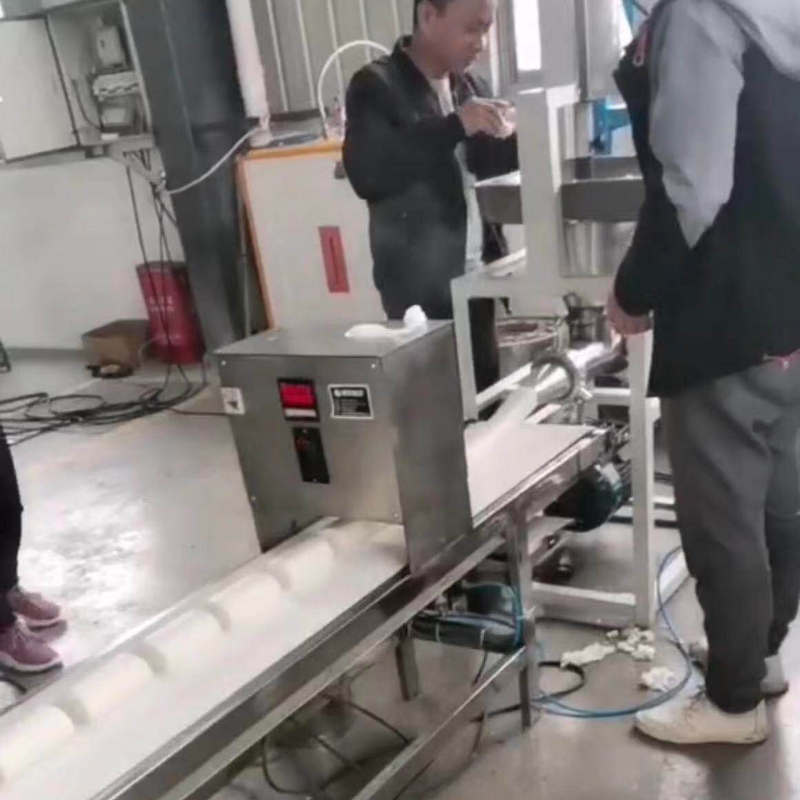 年糕机大型不锈钢自动下料年糕机商用大功率打年糕糍粑饵块白粿机