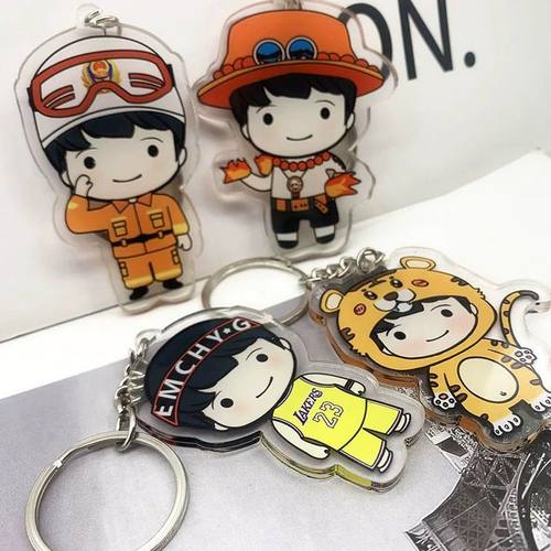 挂件装饰包包亚克力钥匙扣定制桌面摇摇挂件照片明星diy卡通动漫