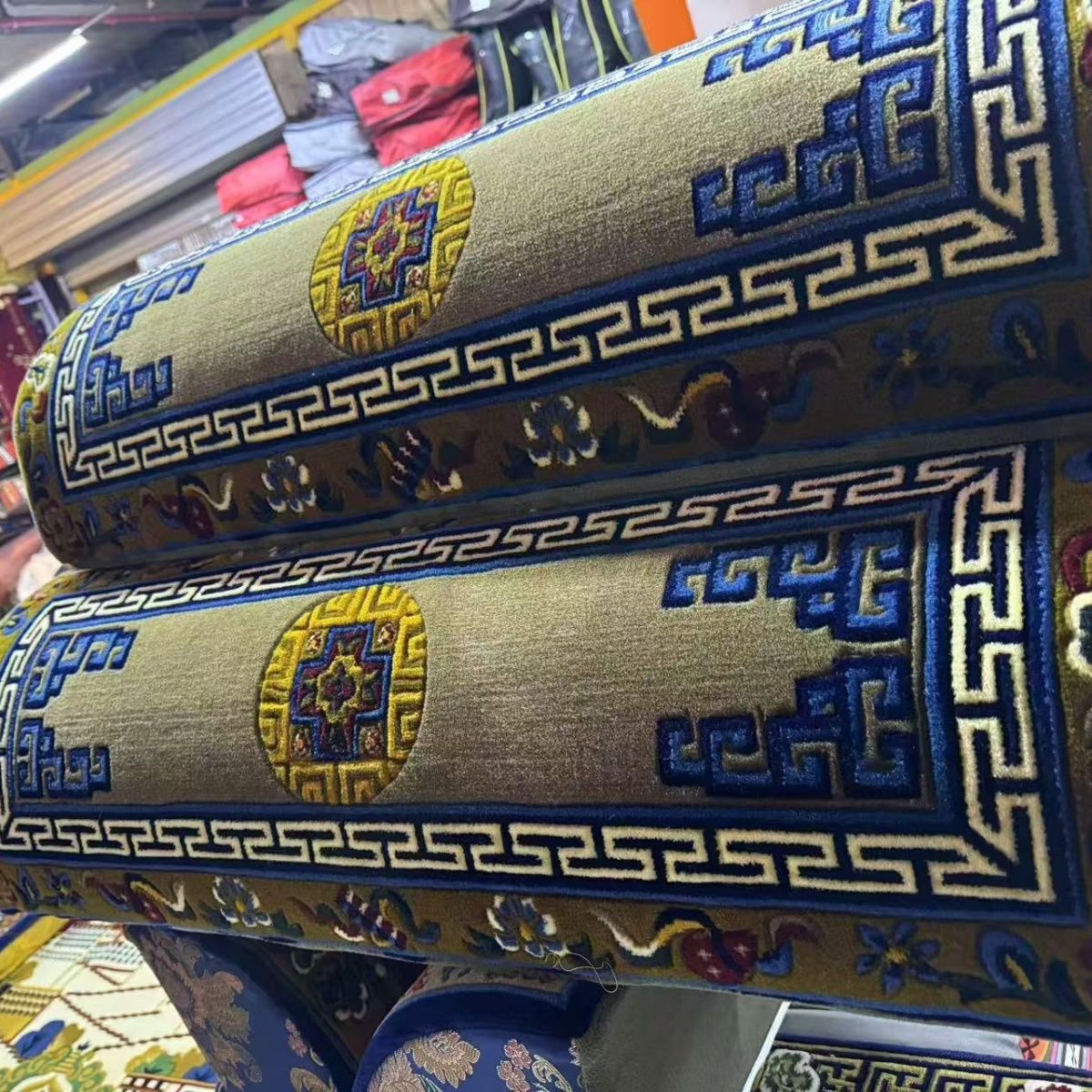 新疆西藏包邮民族风纯羊毛藏毯沙发毯子靠背垫子藏式地毯客厅坐垫