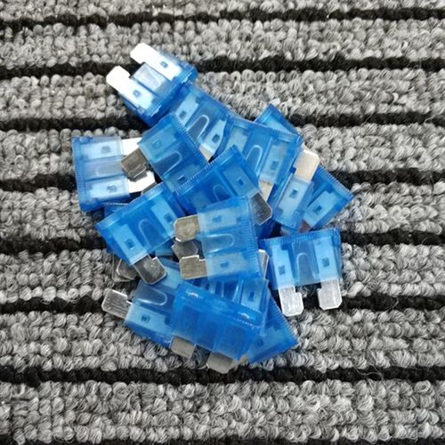 摩托车电动车踏板车保险丝插片15A保险丝12-36V通用保险插片