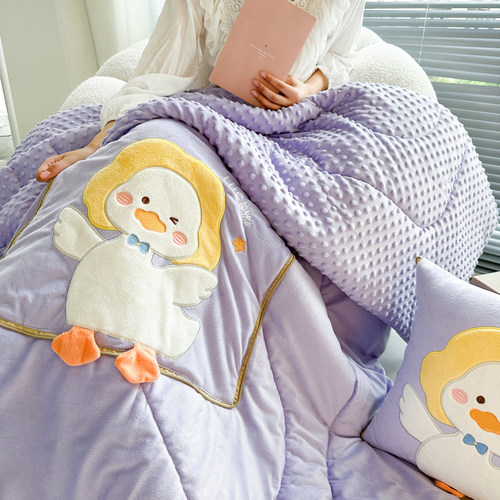 加厚加绒豆豆绒卡通布贴绣多功能抱枕被子两用沙发汽车载床上午睡