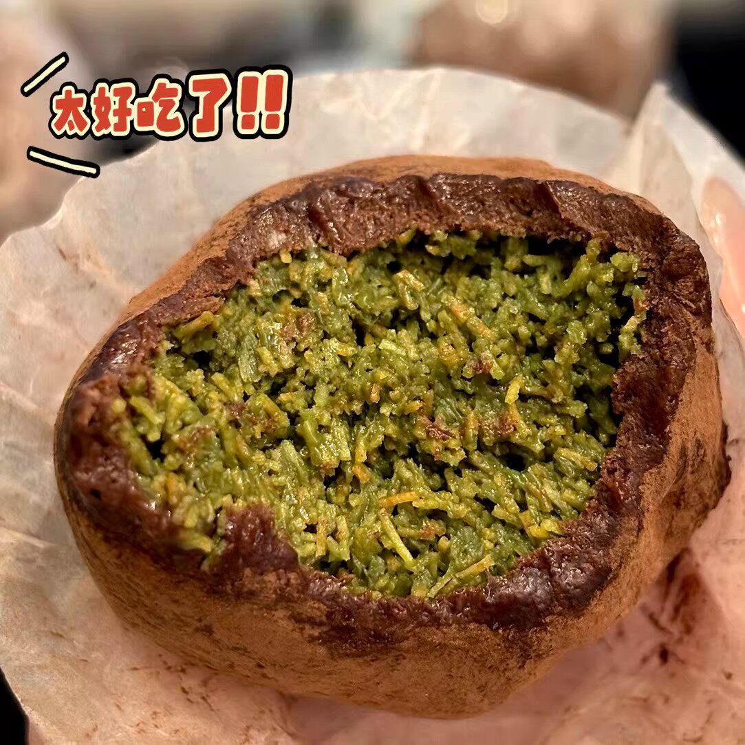 迪拜软糯曲奇手工现做开心果巧克力口感丰富香糯拉丝爆浆糯米团子