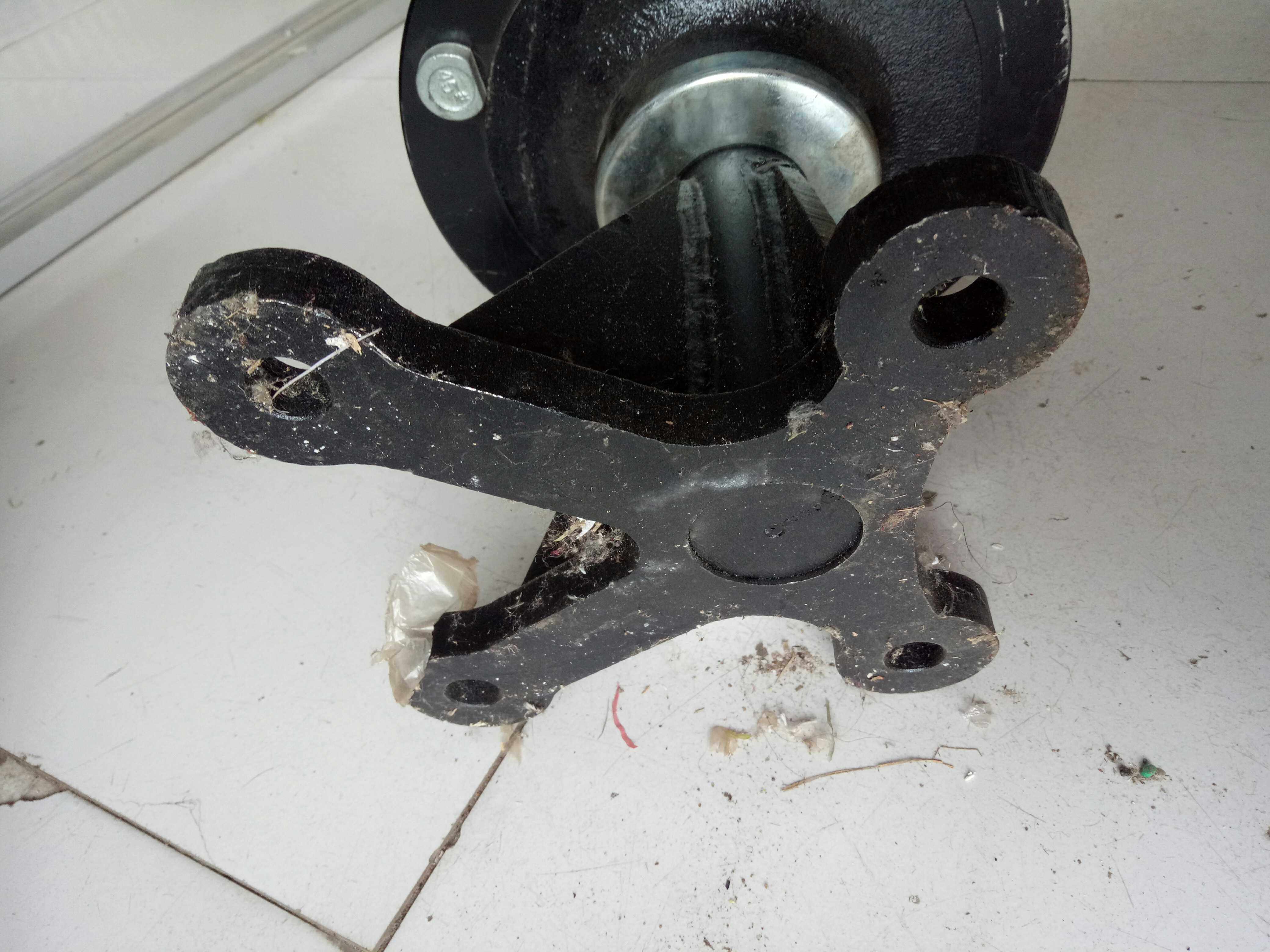 农机配件 华德 雷沃捆草机 打捆机后轮轮毂 轮胎支架