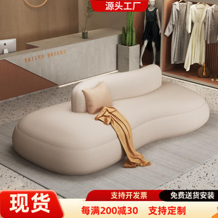双面背靠背等候休息区接待沙发服装店女换鞋双面S型休闲洽谈沙发