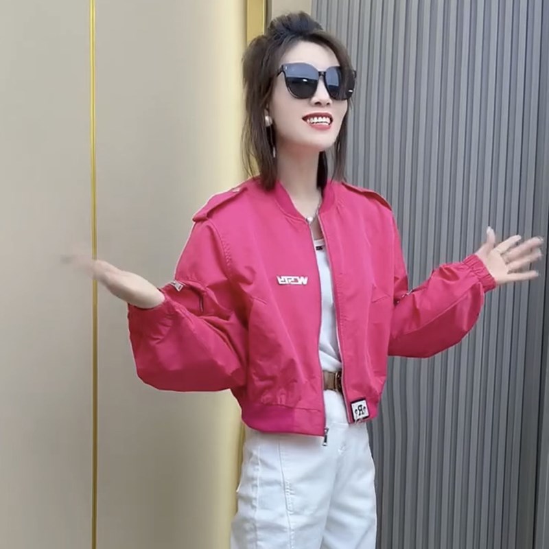 2025春秋新款外套女士机车服户外休闲运动立领短款棒球服时尚减龄