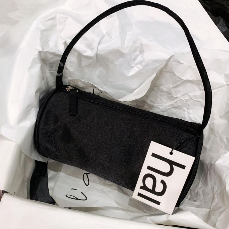 圆筒小包水桶包韩国小众hai复古丝绸手拎手提腋下笔筒笔袋枕头包