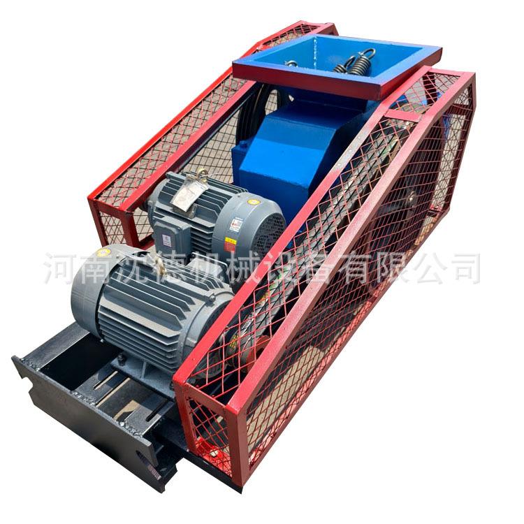 双齿辊式破碎机 250*400型玄武岩制沙机 矿渣煤炭细碎对辊制砂机