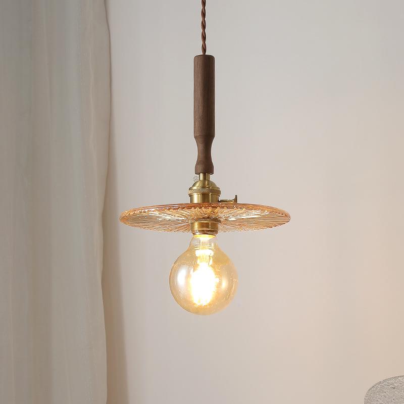 胡桃木日式黄铜单头玻璃简约卧室床头玄关橱窗书房艺术怀旧吊灯