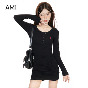 AMI美式黑色长袖连衣裙女冬秋新款修身褶皱包臀裙辣妹打底短裙
