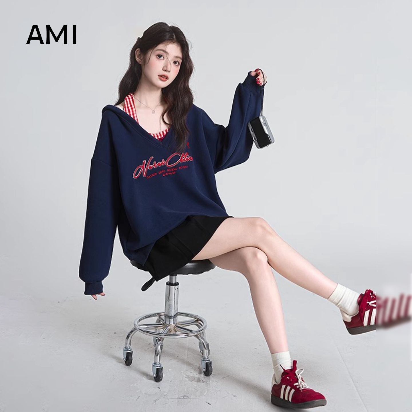 AMI官方2026美式复古两件套挂脖连帽v领卫衣女春初春正品宽松叠穿