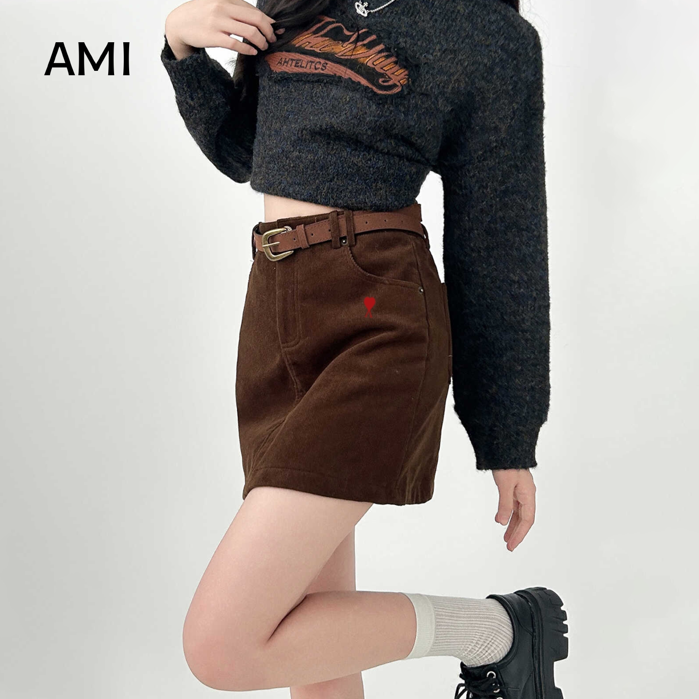 AMI官方美式春秋新款半身裙女咖色短款a字灯芯绒包臀复古裙子修身