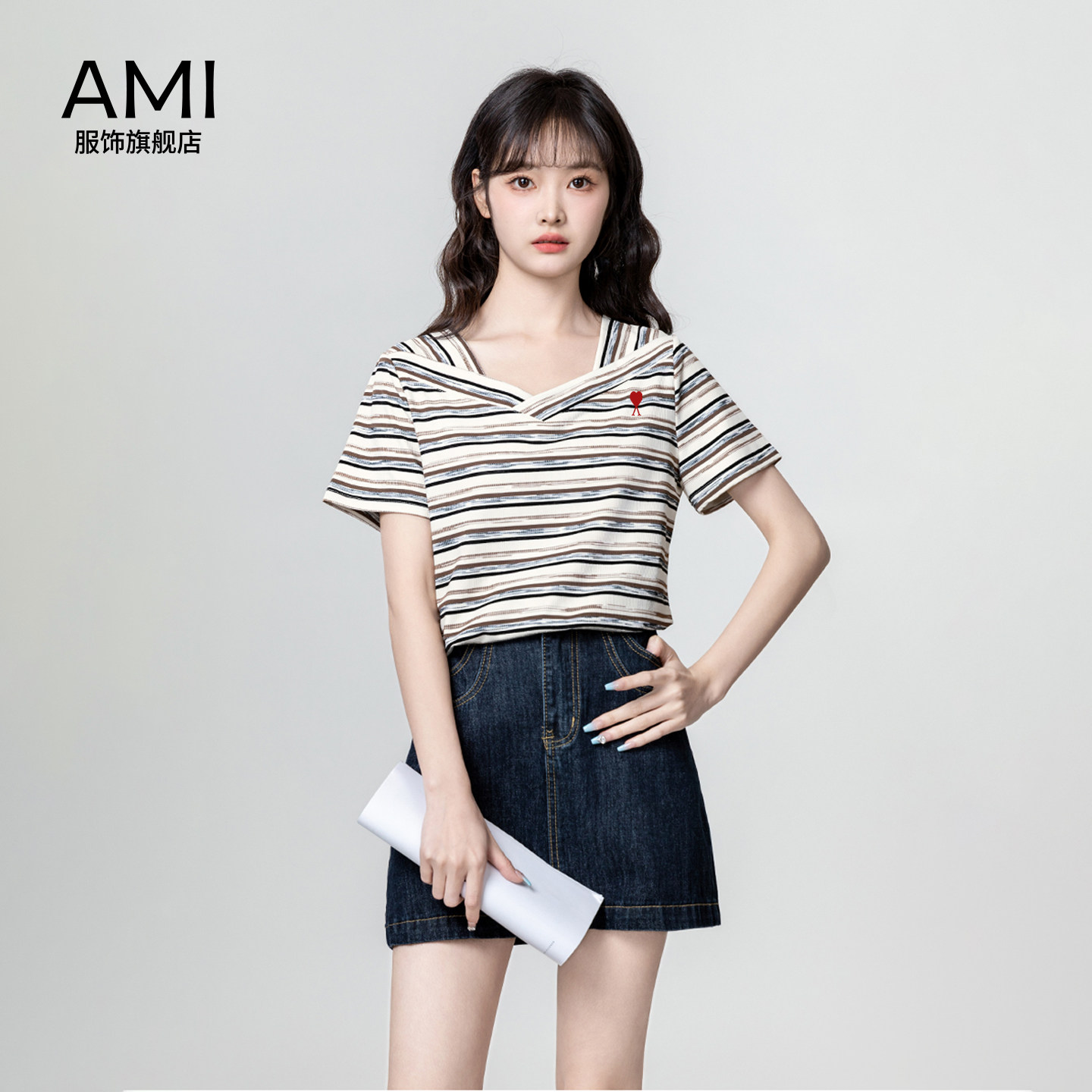 AMI官方 2026美式V领条纹短袖T恤女夏季宽松正品不规则设计感上衣