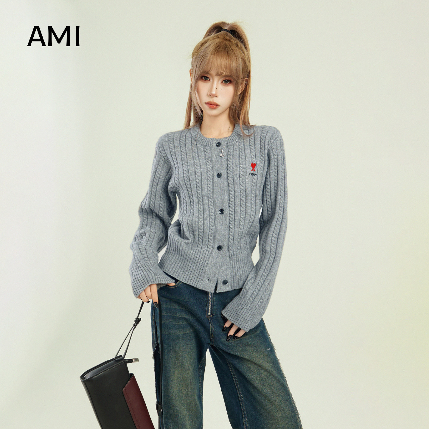 AMI官方美式灰色圆领针织开衫女春秋春新款修身短款毛衣外套内搭