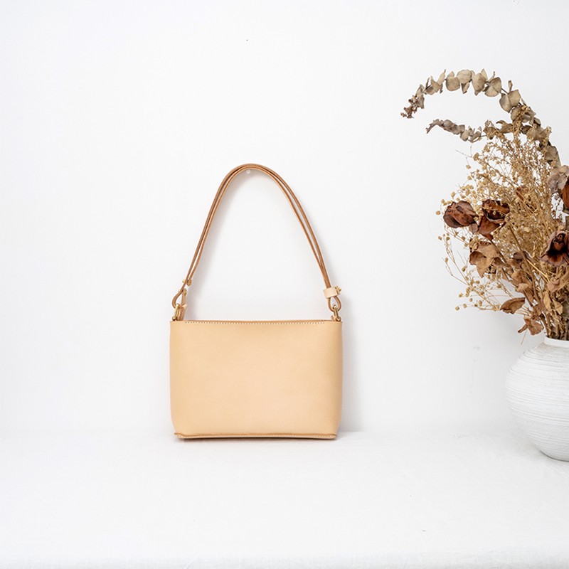 纯手工植鞣牛皮腋下包头层牛皮百搭法棍包简约单肩斜挎气质女包