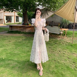 方领泡泡袖 2024新款 气质显瘦a字裙子仙 碎花雪纺连衣裙女夏季 法式