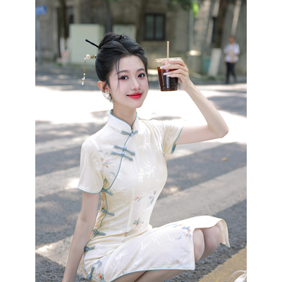 旗袍2025新款夏季改良年轻款少女白色新中式日常可穿小个子中长款