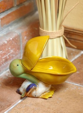 创意海洋系列之鹈鹕招财陶瓷玄关钥匙盘水果盘肥皂盒收纳家居摆件