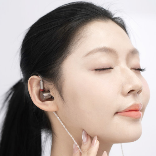 天天动听HiFi耳机双动圈